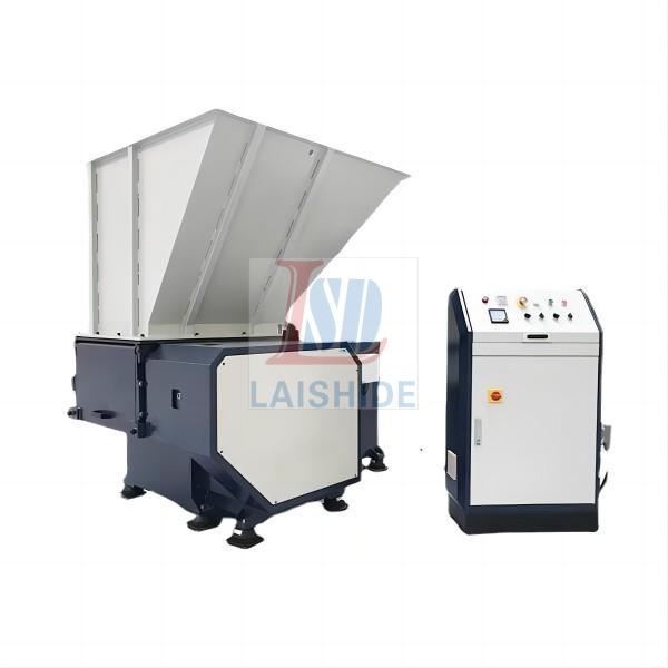 Single axis shredder